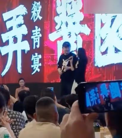 45歲章子怡:本想靠陳可辛打個「翻身仗」,如今卻一地雞毛