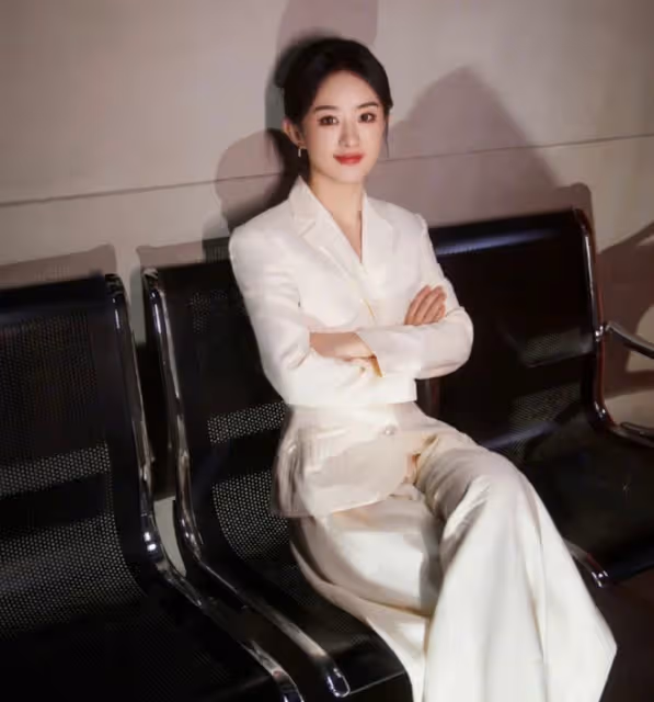 45歲章子怡:本想靠陳可辛打個「翻身仗」,如今卻一地雞毛