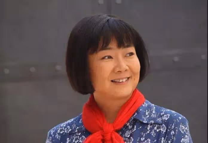 我家是種菜的,去堂妹家作客常會送菜當心意,但久了她們卻覺得理所當然,也不曾回送我什麼東西!今天堂妹要我買20公斤花生油,我辛苦送去「她卻跟我翻臉」,看...
