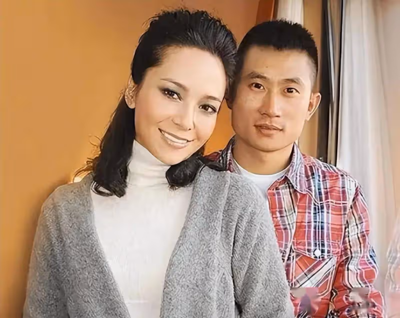 河南農村小伙與TVB港姐冠軍結婚,育有一女,童話都不敢這麼寫