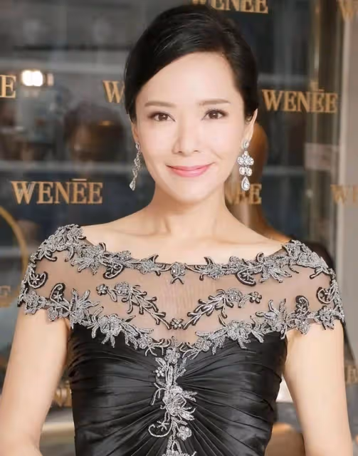 河南農村小伙與TVB港姐冠軍結婚,育有一女,童話都不敢這麼寫