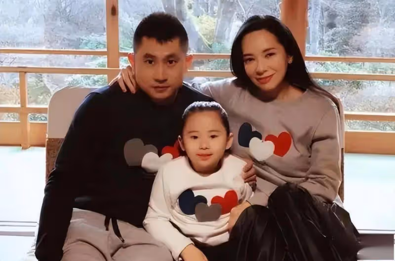 河南農村小伙與TVB港姐冠軍結婚,育有一女,童話都不敢這麼寫