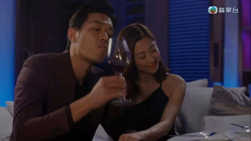 TVB花旦又上演性感一幕!三點式大露完美身材!透露親自買的內衣