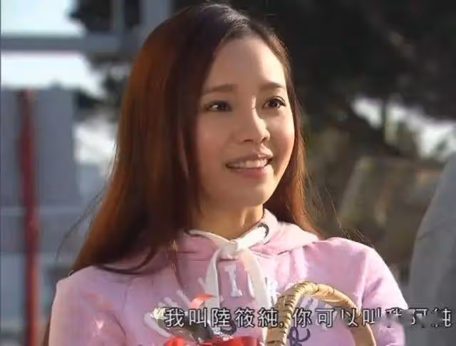 恭喜!TVB前小花突曬鑽戒宣布婚訊!貼著男友告白:有人偷走我的心