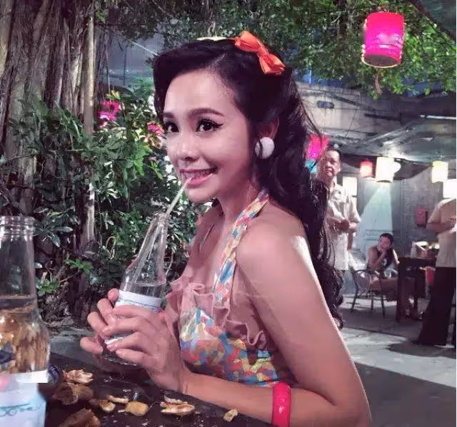 恭喜!TVB前小花突曬鑽戒宣布婚訊!貼著男友告白:有人偷走我的心