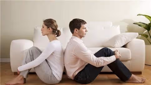 我的鳳凰男老公,竟瞞著我賣陪嫁房給他弟結婚,我的反擊讓他後悔