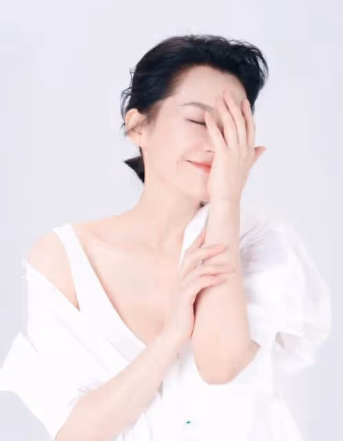 許晴:她的魅力無可比擬!飽滿有料,性感得無可救藥!