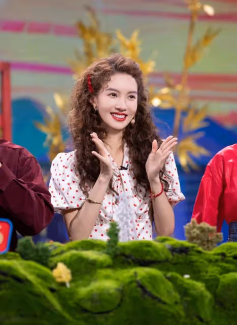 都見過雙方家長了!金晨胡夏鬧劇結束分手了?女方一舉動網關注