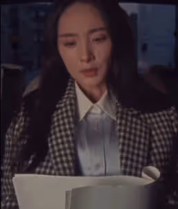 全是虐點!楊冪奢牌廣告遭差評,失去濾鏡狀態尷尬,演技也被嘲