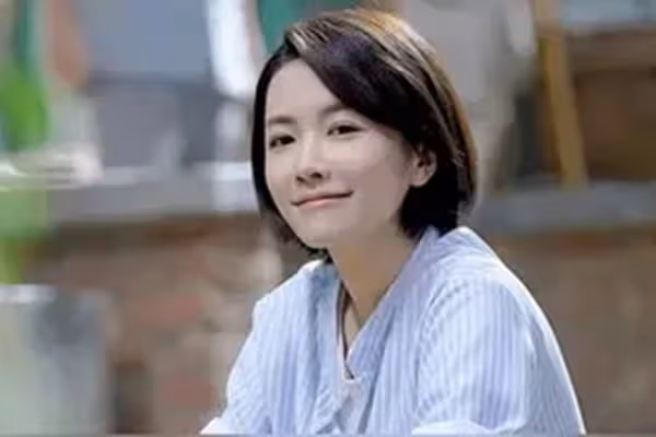 我女兒30歲是公務員、不戀愛也不結婚！ 我心急介紹對象屢被拒絕，氣到和老伴出門旅遊，11天後突接到女兒電話