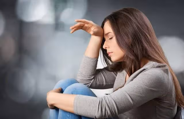 我女兒30歲是公務員、不戀愛也不結婚！ 我心急介紹對象屢被拒絕，氣到和老伴出門旅遊，11天後突接到女兒電話