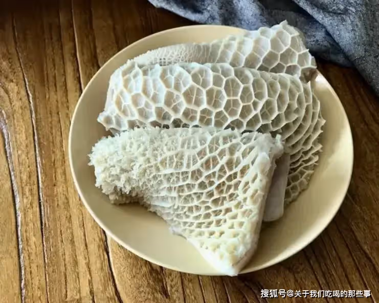 想把牛肚洗乾淨?別總是用鹽和醋,教你小竅門,清爽乾淨沒異味