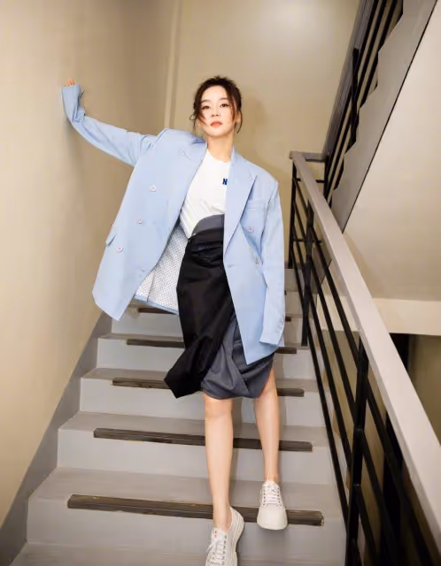 袁姍姍運動裝偏愛「童款」,是為了裝美?還是為了秀馬甲線?