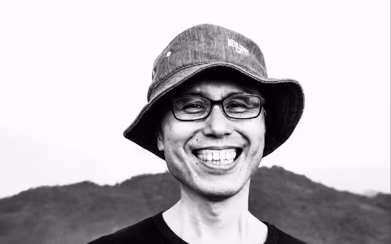 突傳死訊!台灣知名音樂人何厚華患鼻咽癌離世,積極抗癌二十年