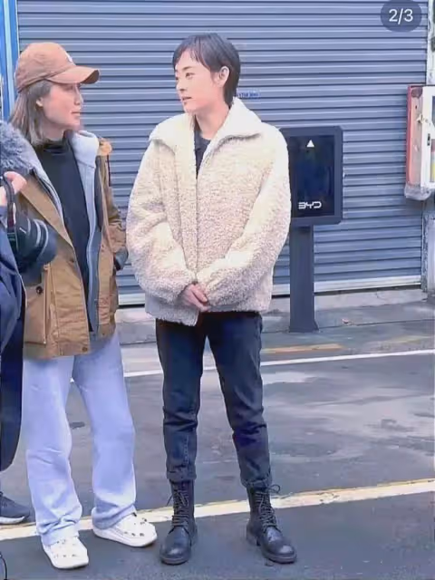 拍照不美顏,孫儷頭髮稀疏甚至不如路人漂亮,養生過度反倒老更快