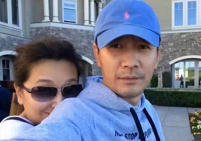 二婚後的江珊發福了,老公原來是熟悉的他,穿衛衣比高曙光帥多了