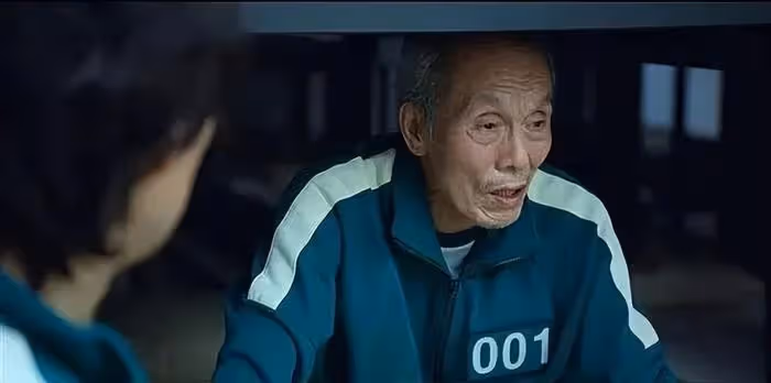 《魷魚遊戲》老爺爺性騷擾被判刑！強制猥褻劇團成員，本人仍抗議