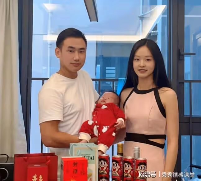 給兒子辦滿月酒,表哥偷偷帶一桌人來吃飯,我跟他撕破臉有錯嗎