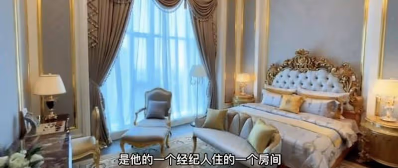 成龍杭州頂級豪宅內景曝光!裝修似豪華宮殿,用18k金打造天花板
