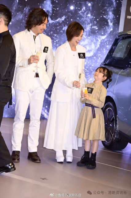 張繼聰首次同老婆囡囡出席公開活動！自發性戒菸賀謝安琪47歲生日