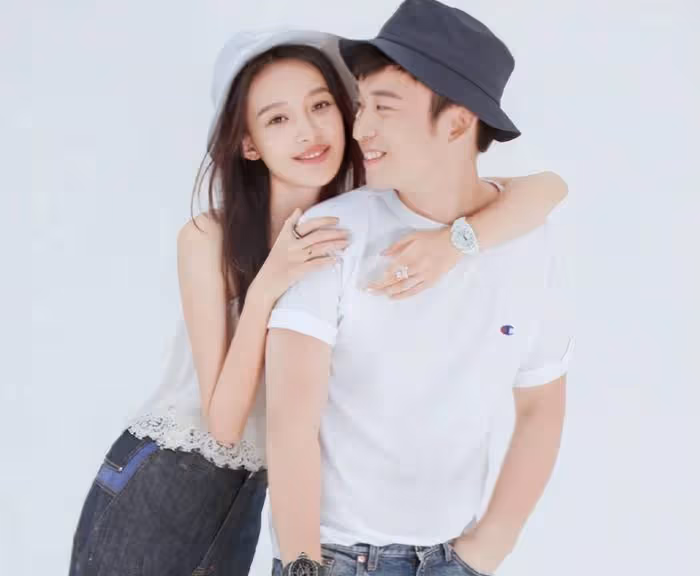 孫怡深陷小三風波,董子健帶女兒聚餐曝光,網友質疑被拉來擋槍