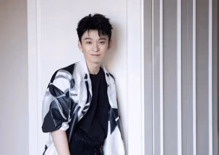 孫怡深陷小三風波,董子健帶女兒聚餐曝光,網友質疑被拉來擋槍