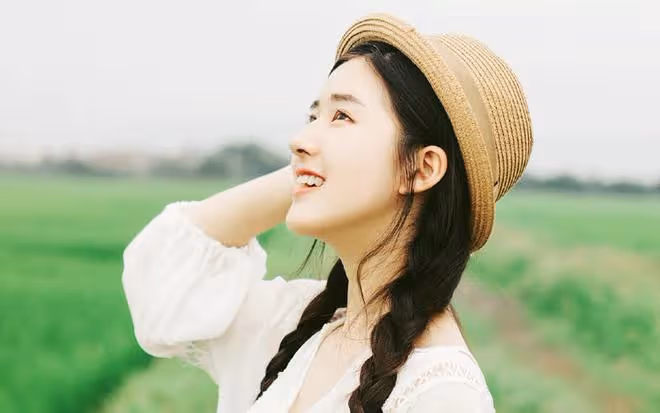 趙露思私生活揭秘:狗仔證實除了拍戲就是乾飯,事業型女藝人