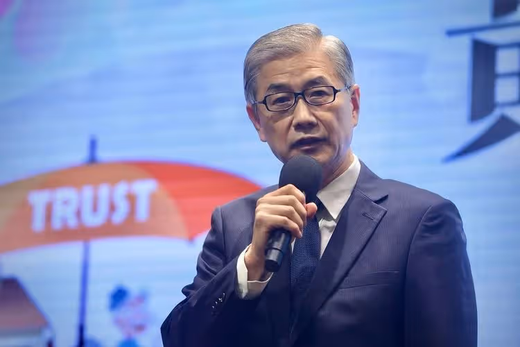 新光金想賣銀行、證券救新壽　遭金管會主委黃天牧無情打槍