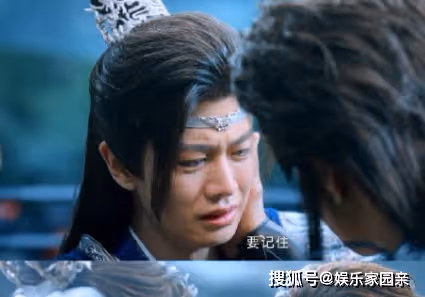 《烈焰》伍賡是什麼身份?白菜知道阿狗是伍賡嗎?