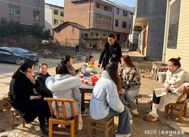 開學第一天，鄰居讓我把她家孩子捎學校去我假裝沒聽見，開車就跑