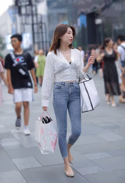 幸福，從來都是沒捷徑，也沒有完美無瑕，只有經營，只靠真心