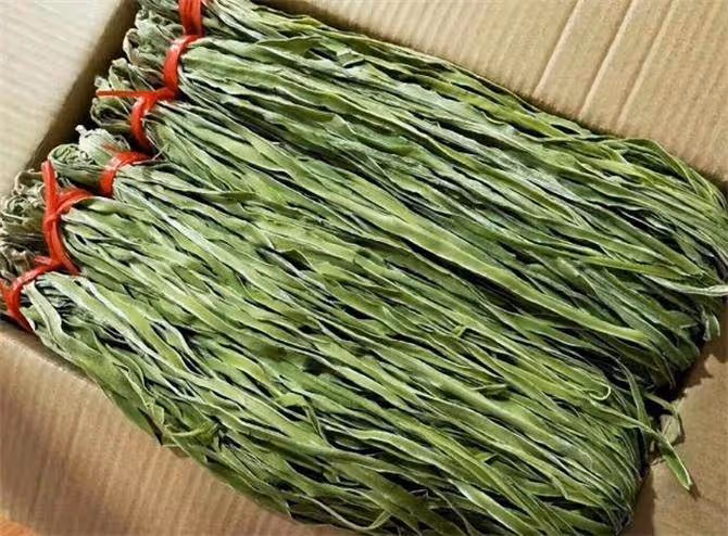 貢菜是不是萵筍曬乾的?貢菜是什麼菜?貢菜和萵筍的區別是什麼?