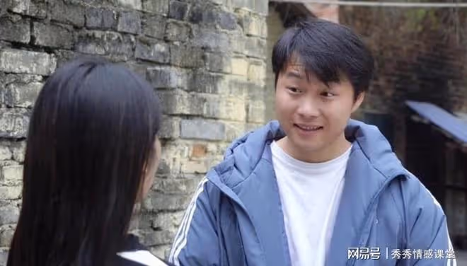 那年在農村維修電器，幫嫂子修電視機，她說：我把我妹介紹給你