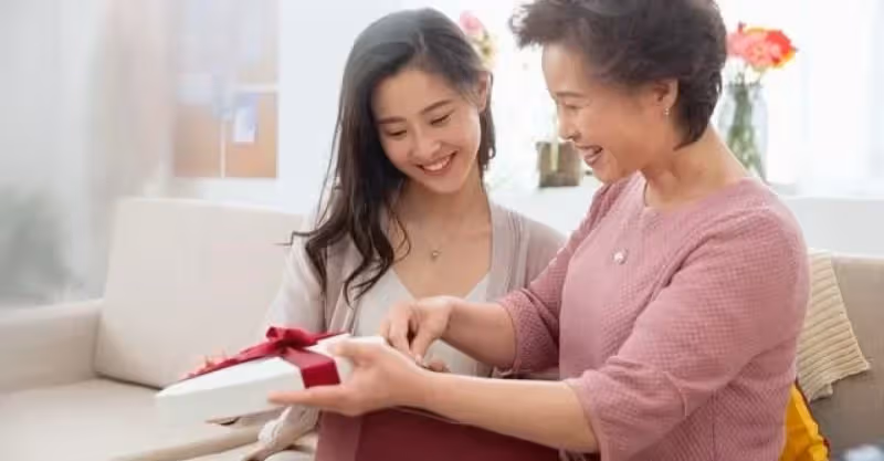住在兒子家幫忙帶孩16年！孫子一考上大學「媳婦就趕我走」我們5年沒見　孫子要結婚「兒子媳婦卻突然上門了」