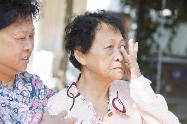 住在兒子家幫忙帶孩16年！孫子一考上大學「媳婦就趕我走」我們5年沒見　孫子要結婚「兒子媳婦卻突然上門了」