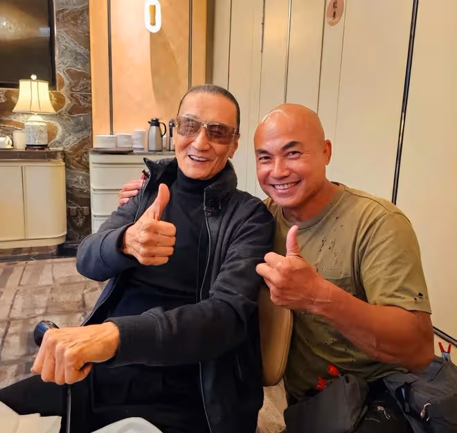 瘋傳癱瘓入院?87歲謝賢精神十足出街!飲茶逛公園買彩票體力驚人