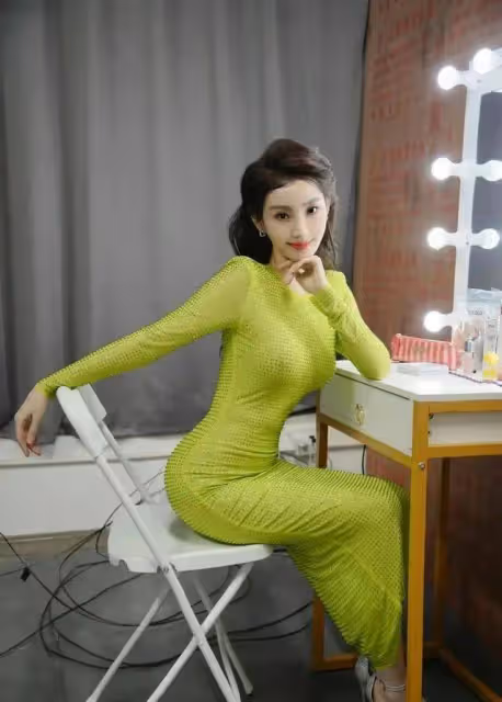太辣眼!女主播馬卉回應不雅照!但她膚白貌美身材火辣