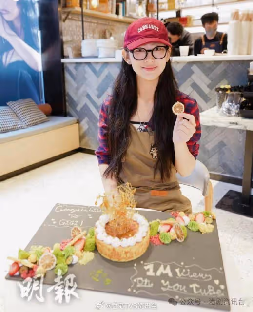 炎明熹化身1日限定店長 派咖啡與粉絲共度白色情人節