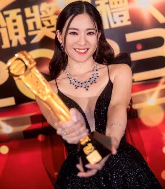 TVB身材出眾小花大曬與林峯合照!公開示愛:鍾意15年了