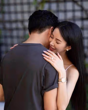 「孔子第76代孫」孔令奇求婚成功！　4克拉巨鑽套牢：再次相信愛情