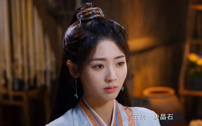 《烈焰》心月葵奪走親爹的預言之眼,男女通吃,愛孔雀又愛上黑瓏