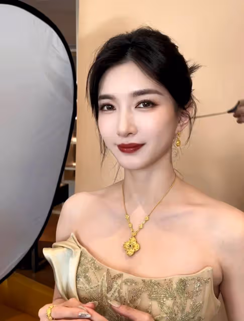 江疏影曬各類靚麗寫真!膚白貌美身材曼妙性感撩人