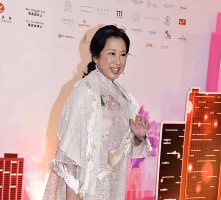 超50位香港小姐齊聚一堂,美女如雲星光熠熠,女神趙雅芝艷壓全場