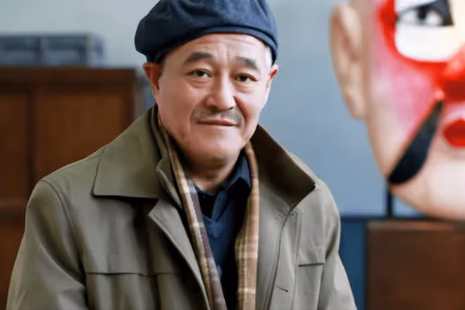 趙本山驚喜現身澳門喜劇節,全場起立致敬,網友熱盼再登春晚