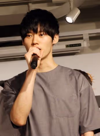 人生根本開外掛!日本神級醫學生「順手考過律師、會計師資格考」 驚人資歷曝光「還參加偶像選拔賽」