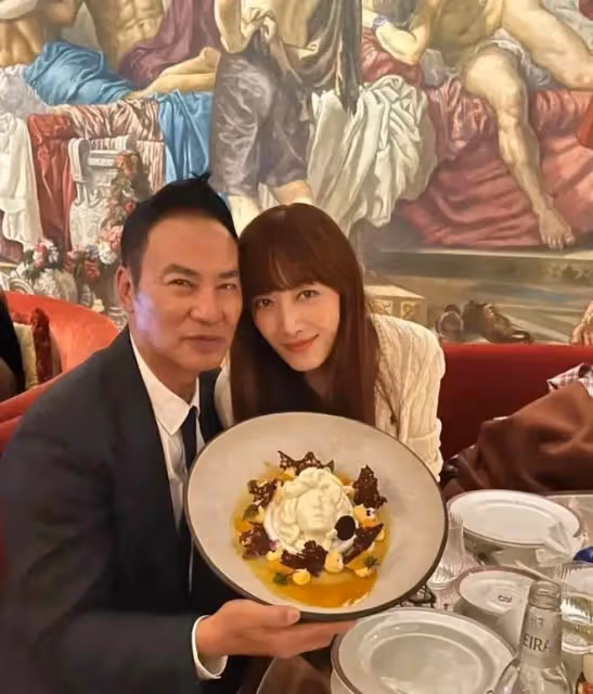 任達華為何69歲還在拼，全部家產給小12歲嬌妻，揭秘超模琦琦