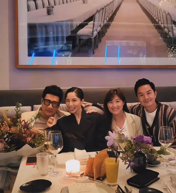 TVB男星單立文慶祝65歲生日！圈中好友現身送祝福，妻子甜蜜獻吻