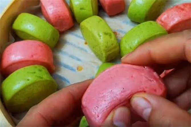 不用發麵，教你做果蔬彩色小饅頭，出鍋不變色，家裡小孩子超愛吃