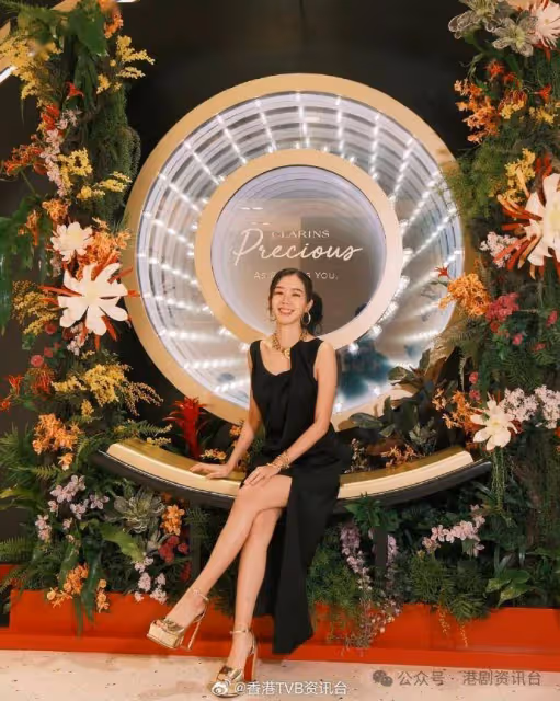 麥明詩單身最後活動靚相曝光!背心高衩裙曬長腿 待嫁新娘狀態大勇