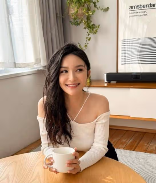 TVB「星二代」小花深圳拍劇，直呼大開眼界：真的要學好普通話